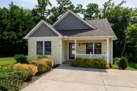 79 Lofty Cir, Stuarts Draft, VA 24477