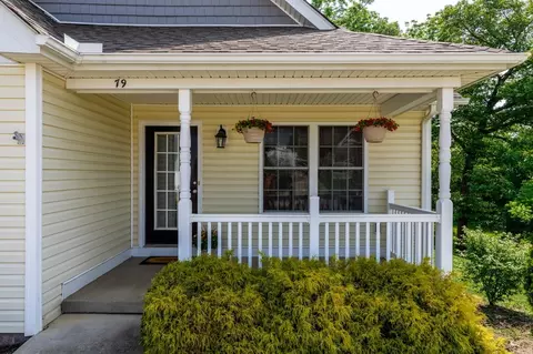 79 Lofty Cir, Stuarts Draft, VA 24477 photo 4