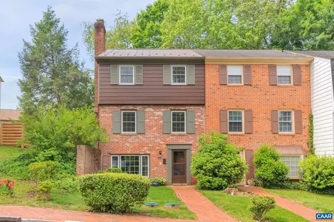 14 Georgetown Grn, Charlottesville, VA 22901
