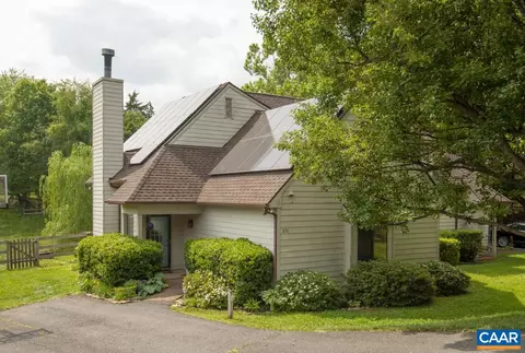 1096 Amber Ridge Rd, Charlottesville, VA 22901