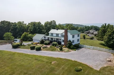 150 Ridgemore Dr, Raphine, VA 24472 photo 2