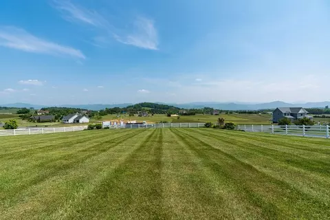 150 Ridgemore Dr, Raphine, VA 24472 photo 63
