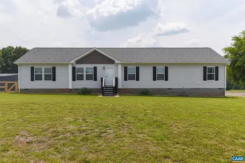 371 Price Ln, Pamplin, VA 23958