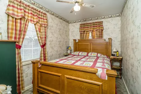 701 Griffith Ln, Clifton Forge, VA 24422 photo 8