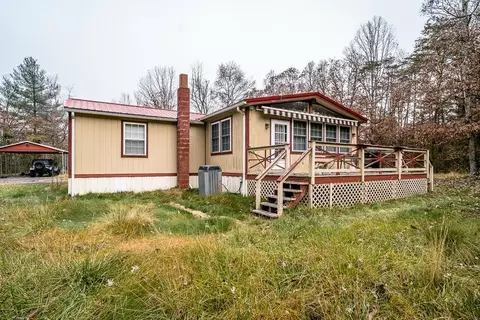 701 Griffith Ln, Clifton Forge, VA 24422