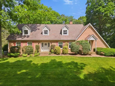 88 E Roman Ridge Rd E, Mount Sidney, VA 24467 photo 2
