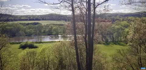 299 Horsley Ln, Buckingham, VA 23921