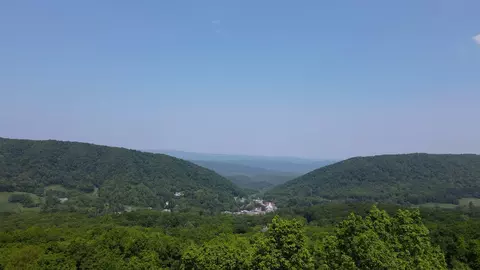 36 Stargazer Ln, Hot Springs, VA 24445