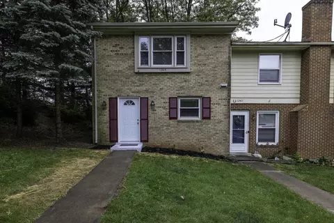 1263 Country Club Ct, Harrisonburg, VA 22802
