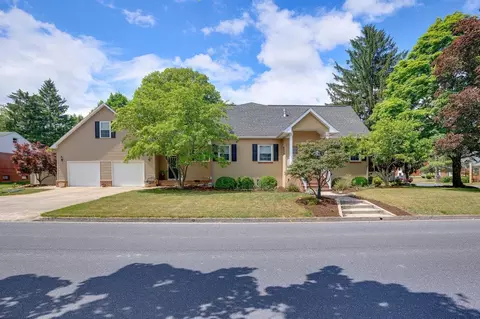 701 Chestnut Dr, Harrisonburg, VA 22801