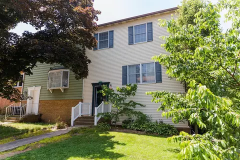 907 Meadowlark Dr, Harrisonburg, VA 22802