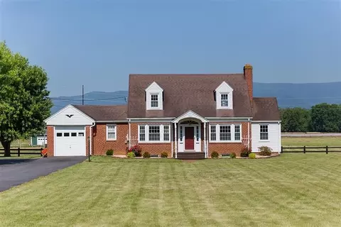1533 N East Side Hwy N, Elkton, VA 22827