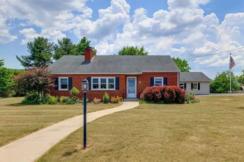 156 Monger Hill Rd, Elkton, VA 22827