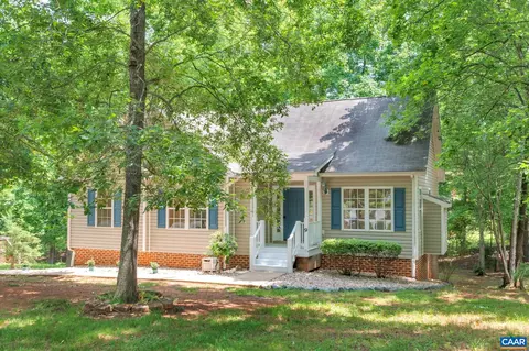 9 Rockwood Ln, Palmyra, VA 22963