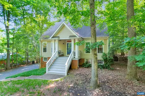 9 Colonial Rd, Palmyra, VA 22963 photo 2