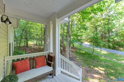 9 Colonial Rd, Palmyra, VA 22963 photo 5