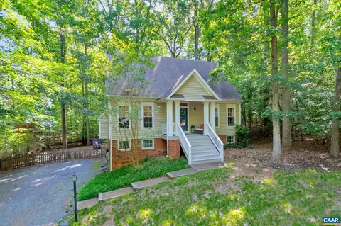 9 Colonial Rd, Palmyra, VA 22963 photo 3