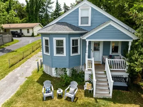 22 Terry St, Staunton, VA 24401
