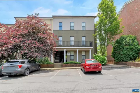 745 Walker Sq #3C, Charlottesville, VA 22903