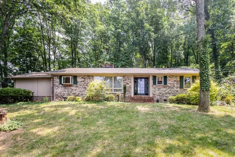 1166 Westmoreland Dr, Harrisonburg, VA 22801