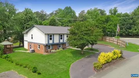 99 Biltmore Dr, Charlottesville, VA 22901