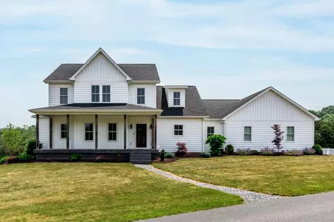 1599 Fadley Rd, Weyers Cave, VA 24486