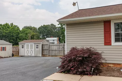 28 Old Draft Rd, Stuarts Draft, VA 24477 photo 5