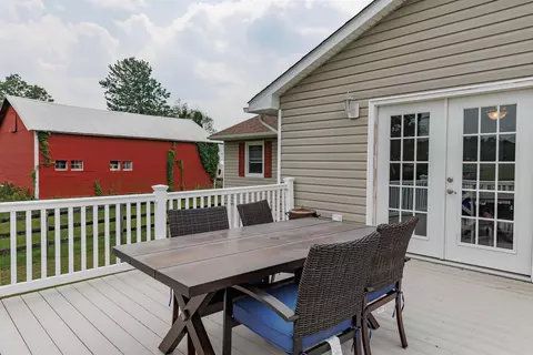 28 Old Draft Rd, Stuarts Draft, VA 24477 photo 6