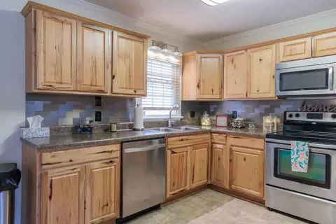 28 Old Draft Rd, Stuarts Draft, VA 24477 photo 8