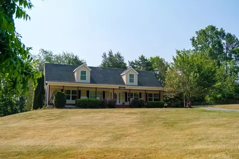 313 Big Valley Ln, Mount Solon, VA 22843