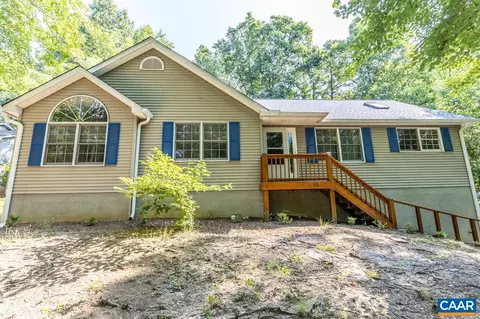 18 Zephyr Rd, Palmyra, VA 22963