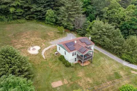 11 Mt Vista Dr, Lexington, VA 24450