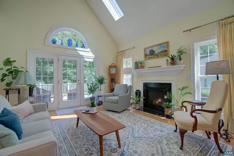 471 Heritage Ct, Charlottesville, VA 22903