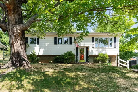 1222 Spaulding St, Staunton, VA 24401