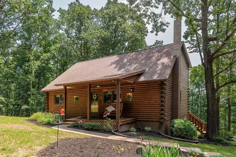 2415 Privacy Ln, Mount Crawford, VA 22841