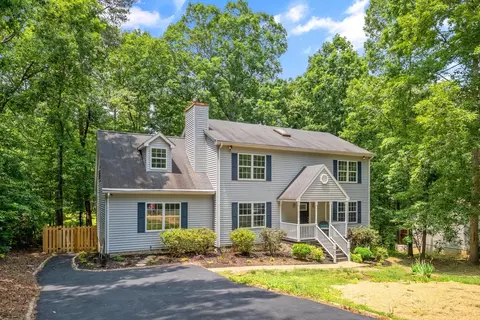 4 Hatchechubee Rd, Palmyra, VA 22963