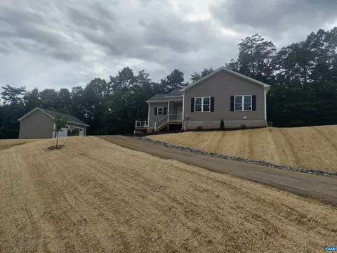276 Barrington Dr, Stanardsville, VA 22973