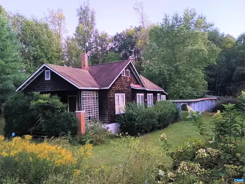 10511 James River Rd, Shipman, VA 22971