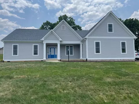 320 Stonewall Dr, Waynesboro, VA 22980