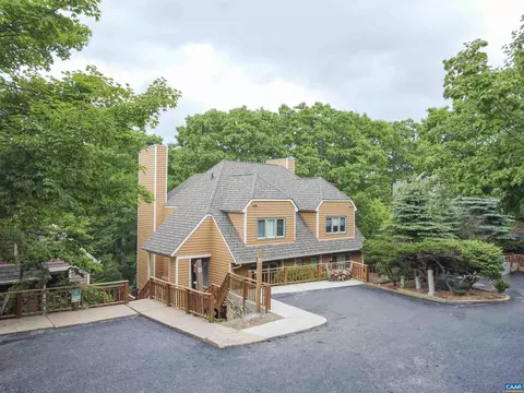 10 Ivy Glen Ln, Wintergreen, VA 22967
