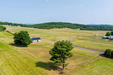1974 Dodson Rd, Mount Jackson, VA 22842 photo 10