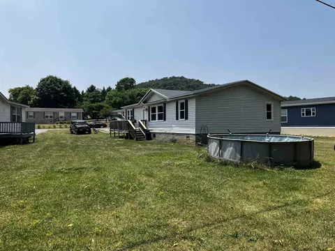 41 Patriot Dr, Waynesboro, VA 22980