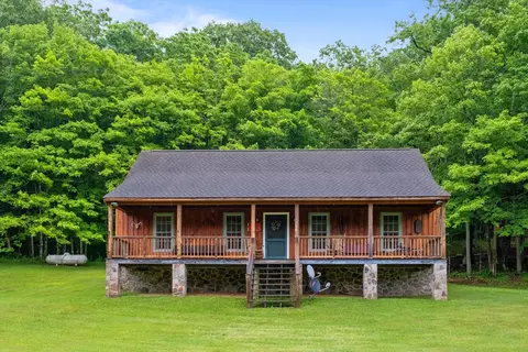 82 Meadowlark Ln, Warm Springs, VA 24484