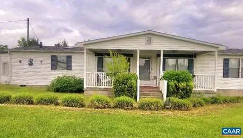 1144 Carter Rd, Farmville, VA 23901
