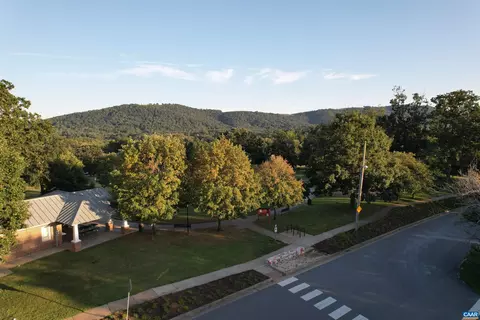 705 Druid Ave, Charlottesville, VA 22902