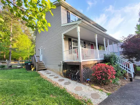 3 Chestnut Ct, Palmyra, VA 22963 photo 2
