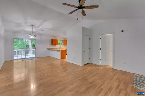 14 Hatchechubee Rd, Palmyra, VA 22963 photo 5