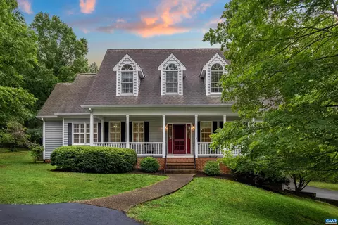 28 Pine Ridge Ct, Keswick, VA 22947