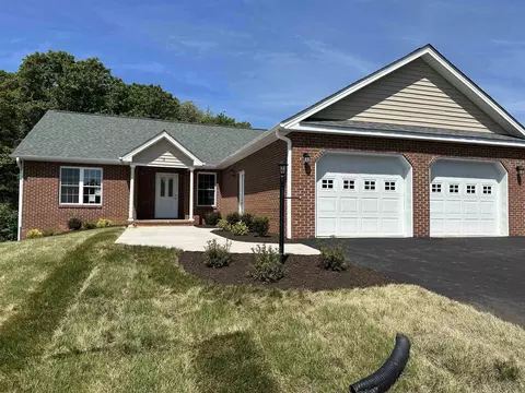 Undisclosed, Staunton, VA 24401