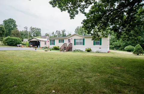 2368 Huff Trl, Broadway, VA 22815